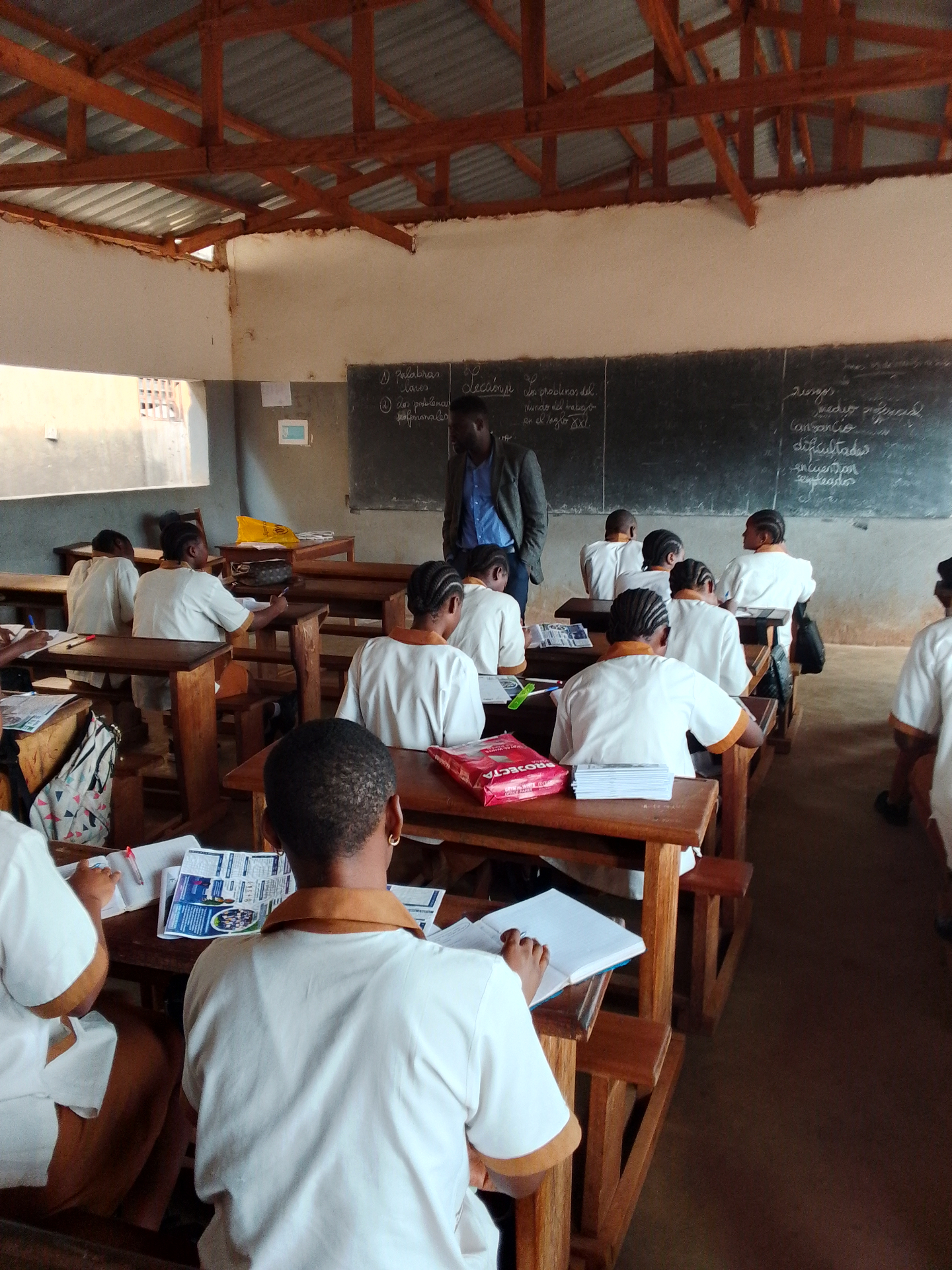 Séance de formation LEADER'S 2025 en milieu scolaire.